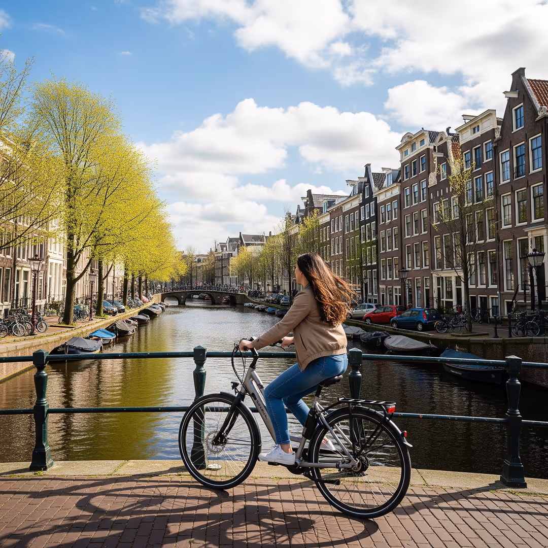 duurzame nederlandse woning met ruime woonkamer