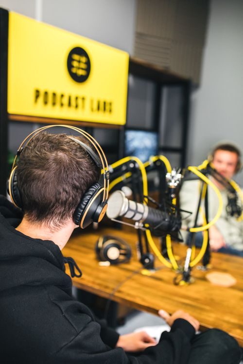 Home | Podcast Labs | Podcast Production & Marketing Agency