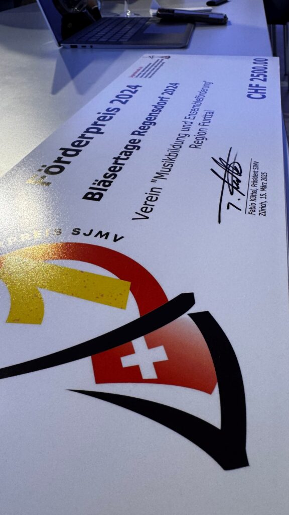 Blick auf den Check des 1. Förderpreises 2024