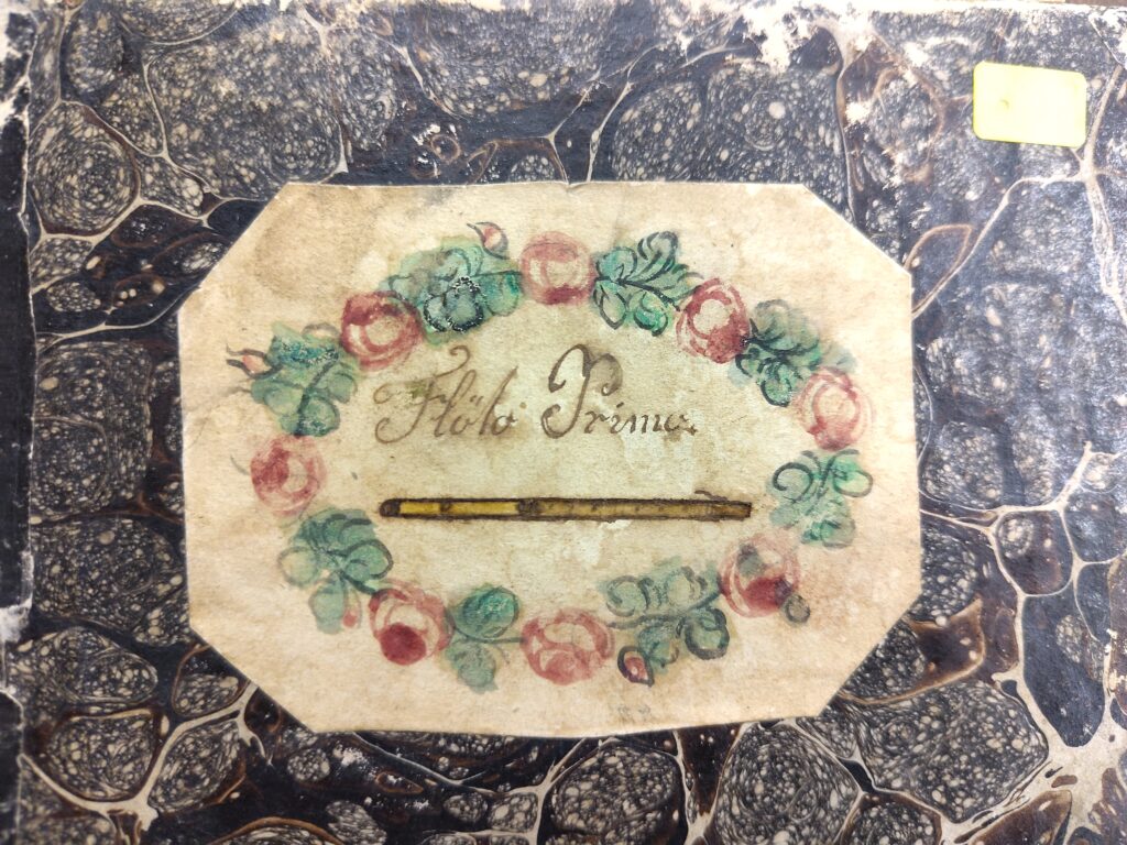 Etiquette d'un recueil de partitions historique pour première flûte