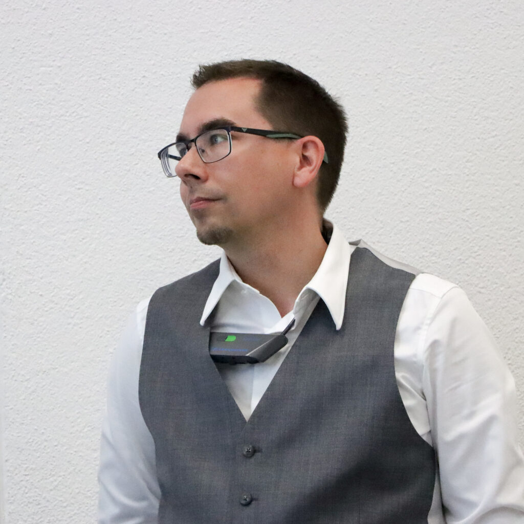 Simon Betschmann von der Seite