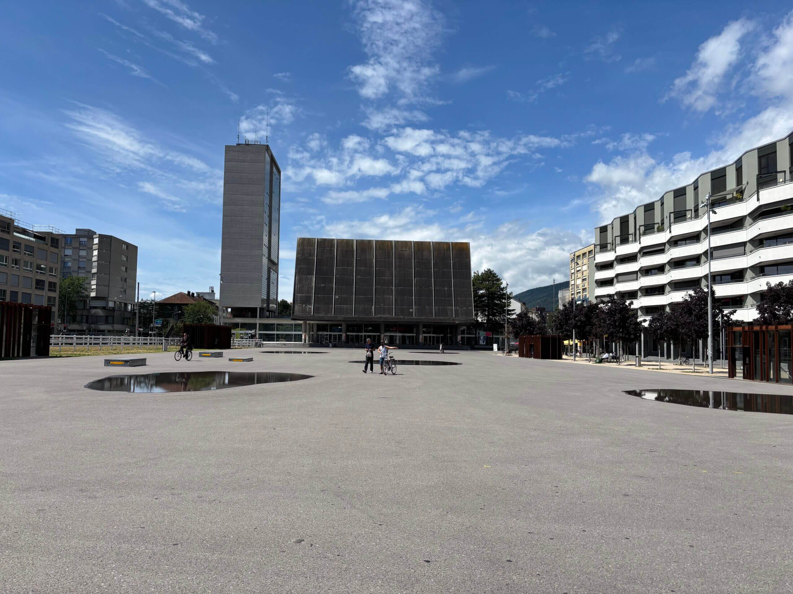 Mit dem öV ans EMF reisen