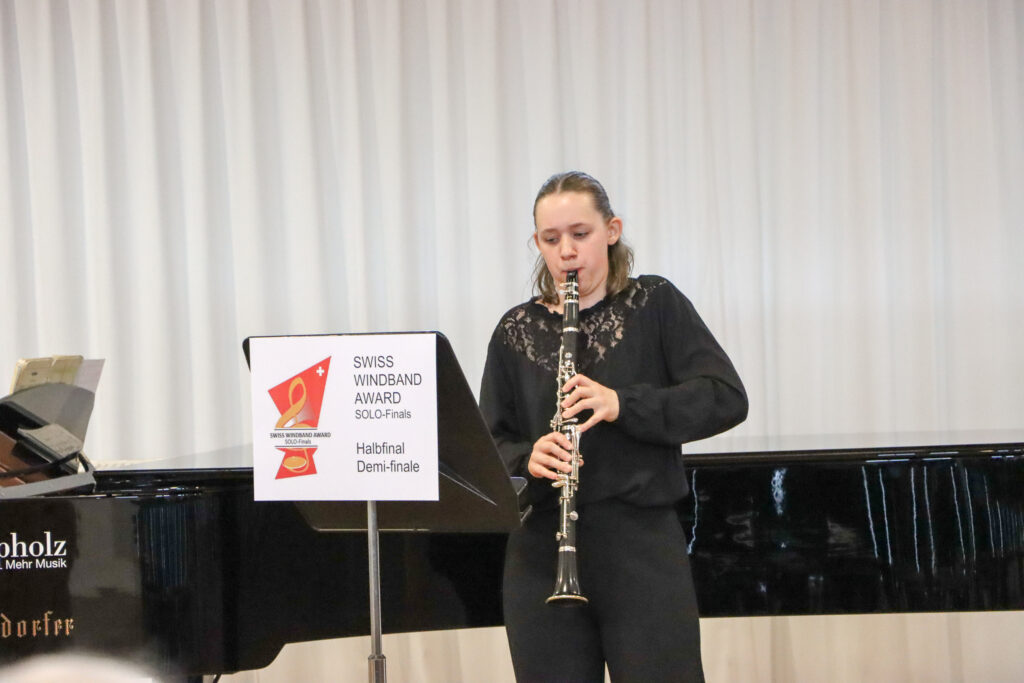 Sina Lanicca à la clarinette.