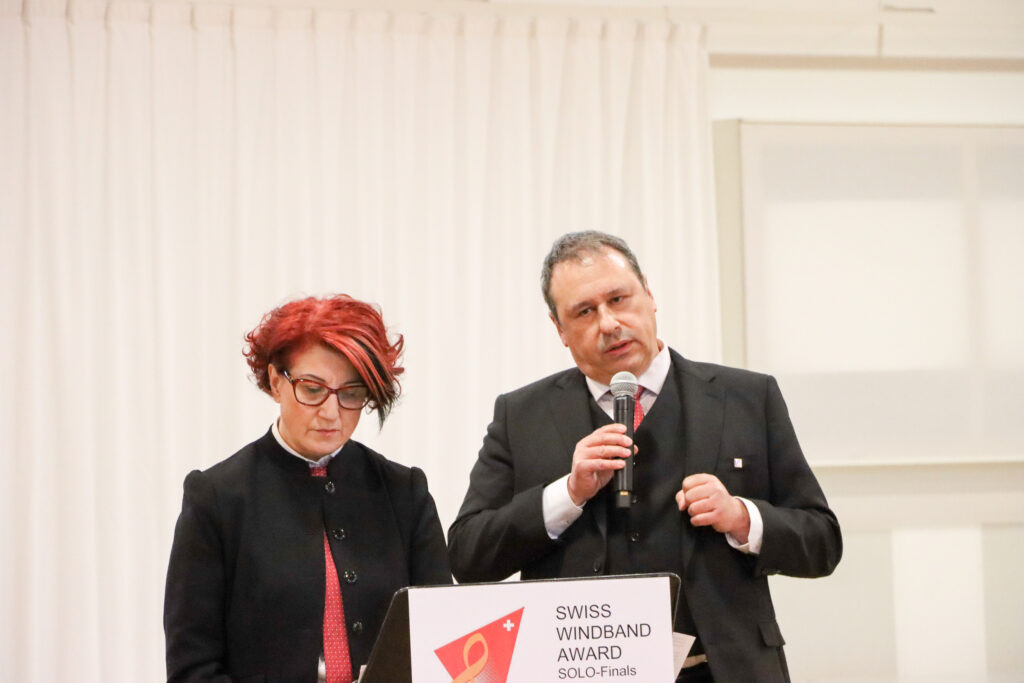 Luana Menoud-Baldi et Fabrice Reuse au micro.