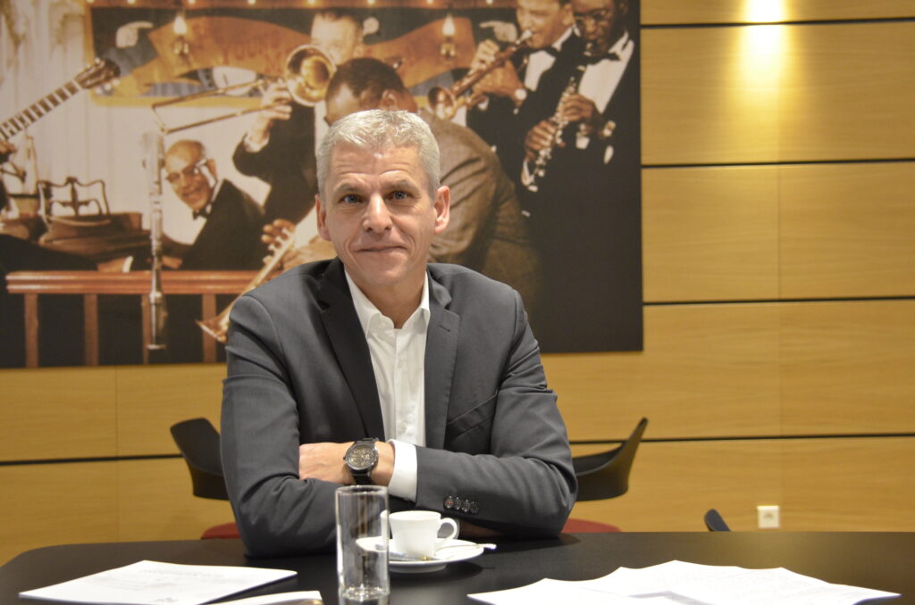 Porträt des BDB-Präsidenten Dr. Patrick Rapp MdL