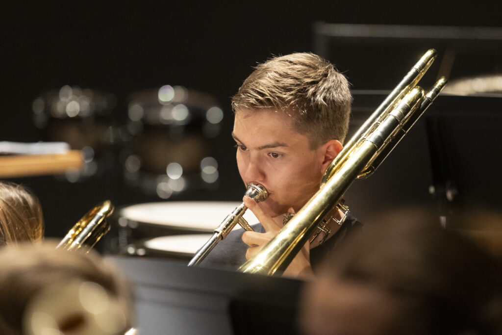 Leano suona il trombone