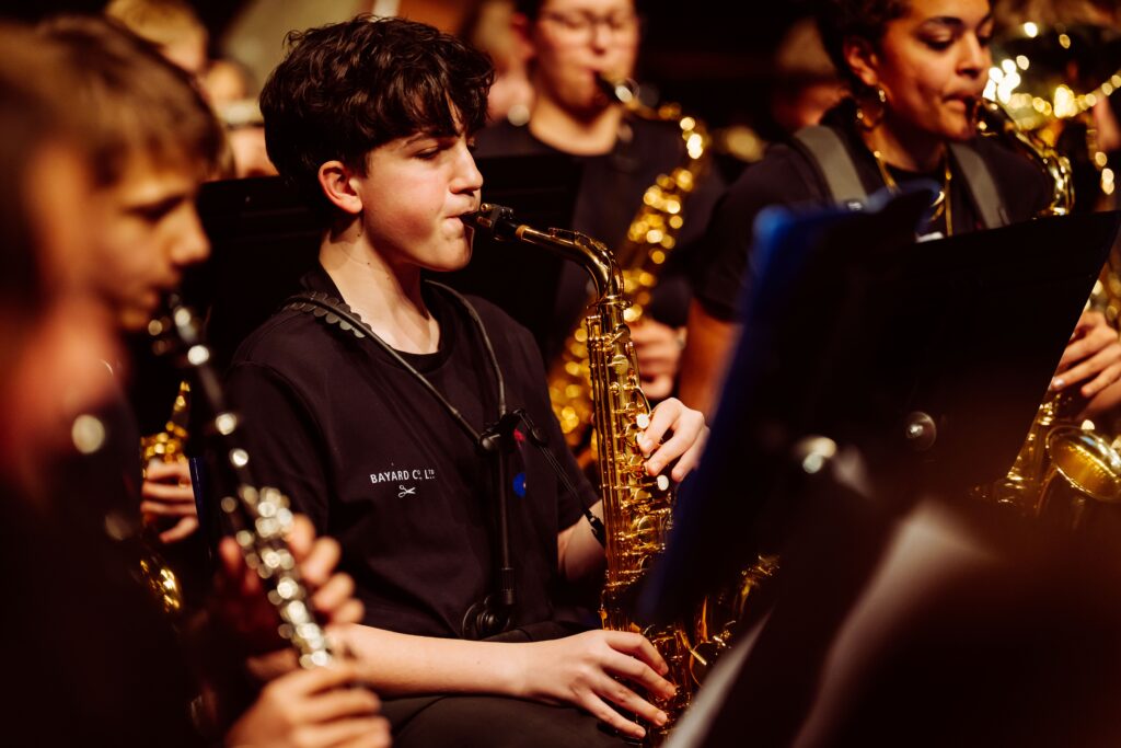 Sassofono e clarinetto in azione