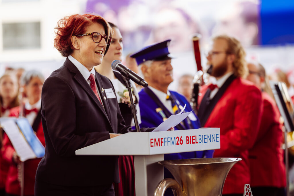 Luana Menoud-Baldi am Rednerpult