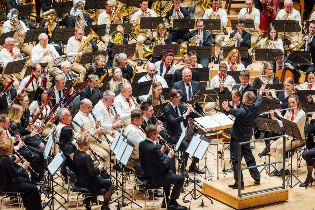 Andrea Barizza con Dresdner Bläserphilharmonie e Postmusik Salzburg 