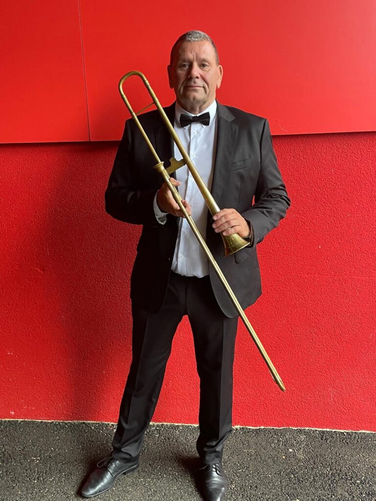 Martial Rosselet avec un trombone baroque