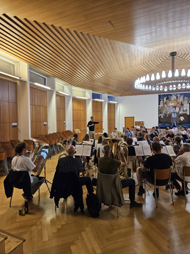 Vue du WindOrchestra Baden Wettingen depuis l'arrière