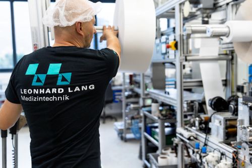 Setting impulses together - Careers at Leonhard Lang