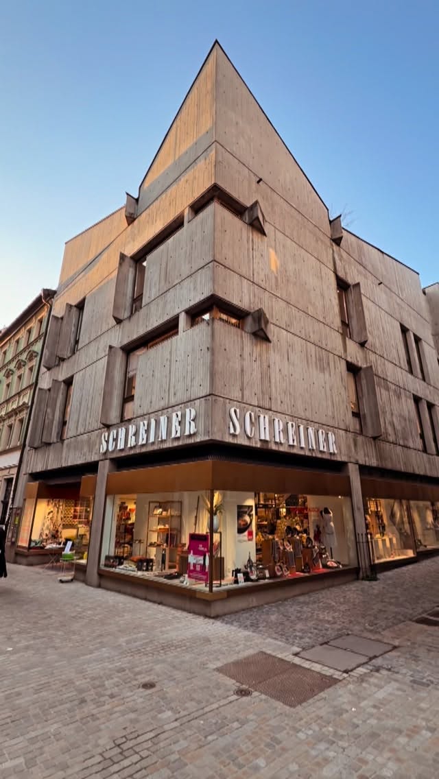 Instagram 3854961240586092168