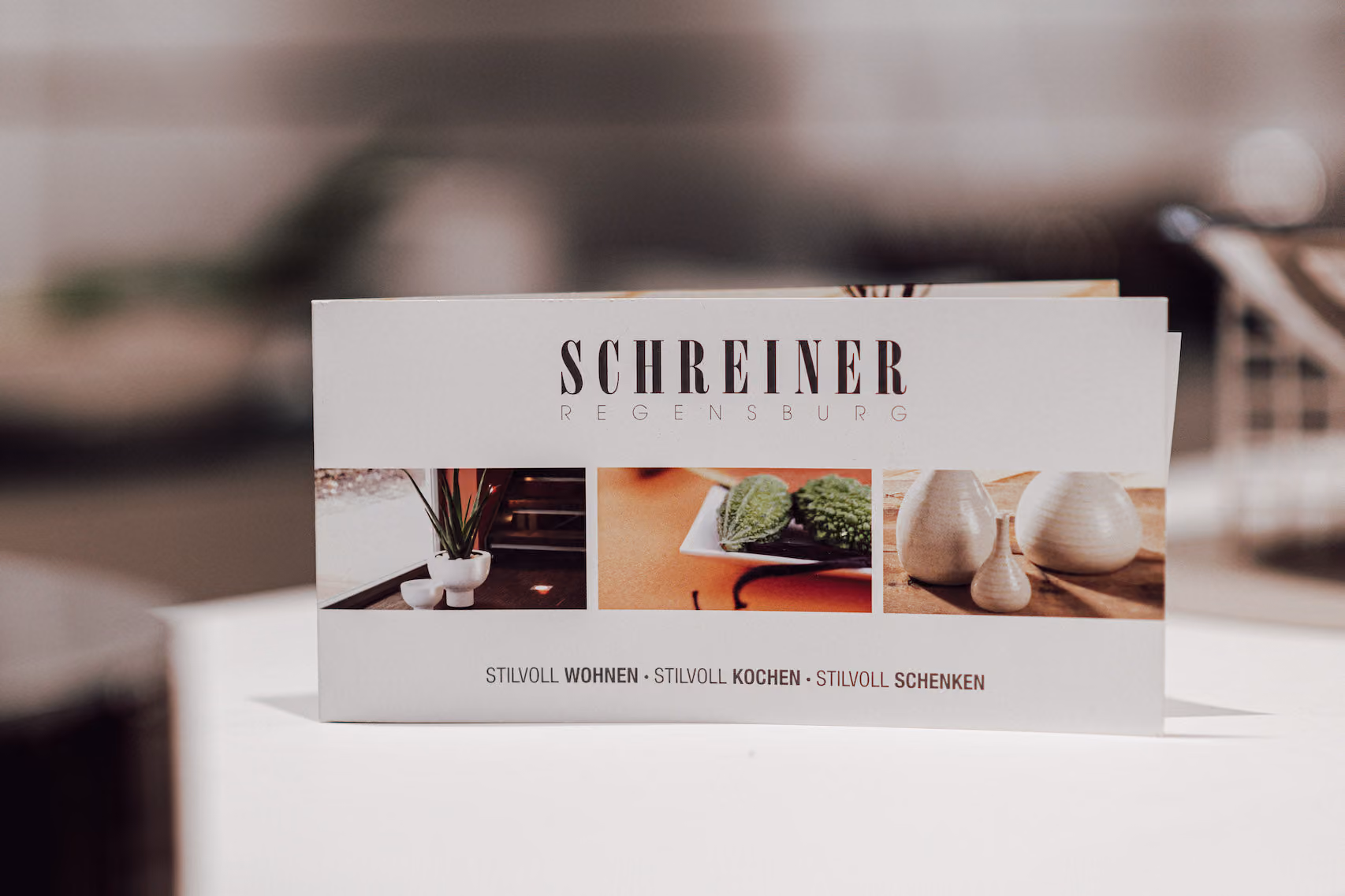 Der schöne Schreiner Geschenkgutschein ist jetzt auch Online verfügbar. Ob Spontan zum selbst ausdrucken oder per Versand in gewohnter Schreiner Exklusivität.