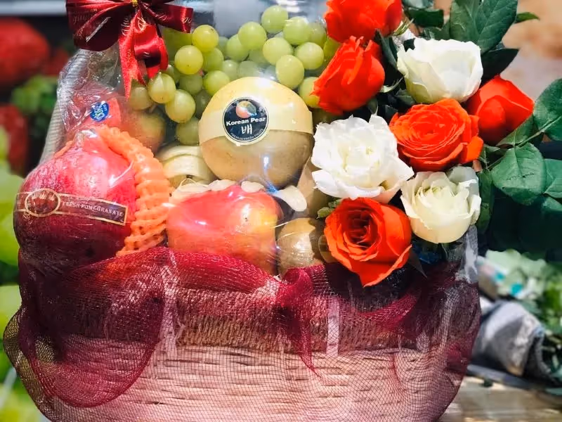 Cửa hàng giỏ hoa quả Sơn Động