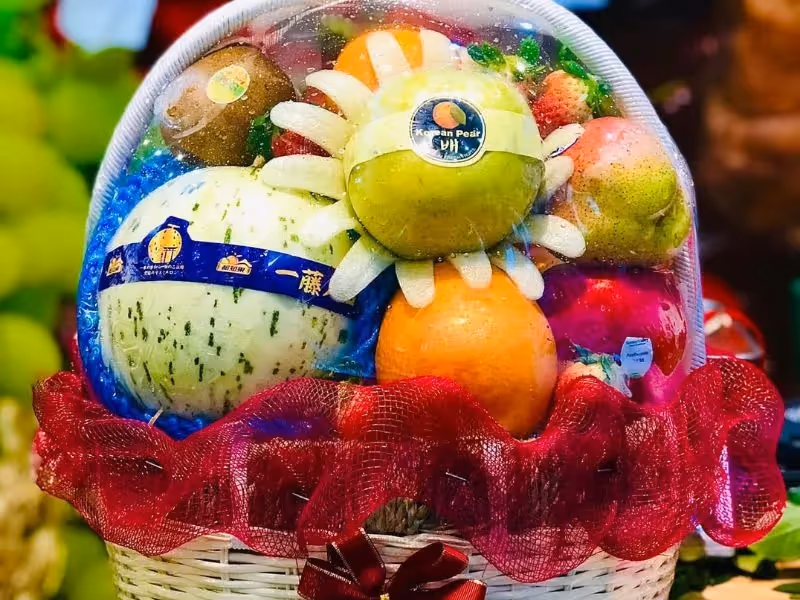 Giỏ Hoa Quả Chợ Mới