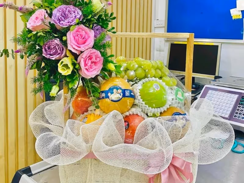 Giỏ Hoa Quả Hồng Dân