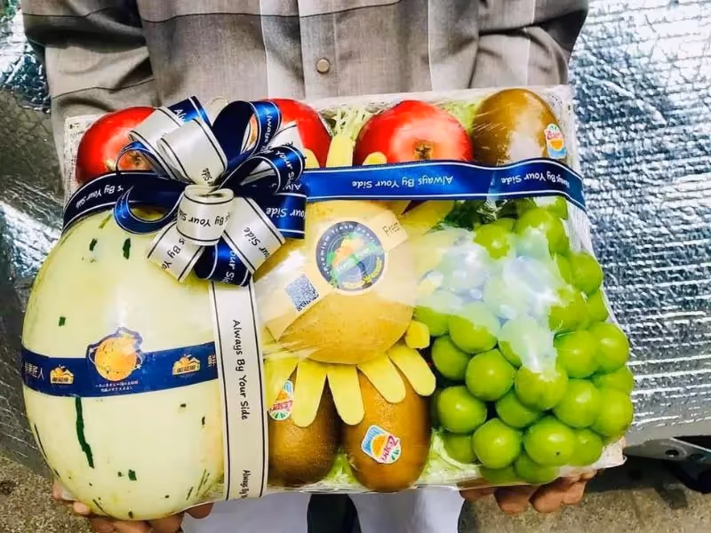 Giỏ Hoa Quả Kiến Tường, Long An