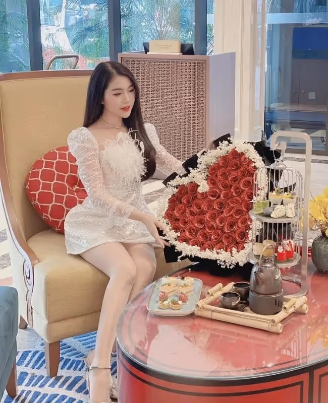 Cửa Hàng Hoa Sáp Cao Phong, Hòa Bình 