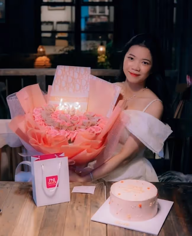 Cửa Hàng Hoa Sáp Mỏ Cày Nam, Bến Tre