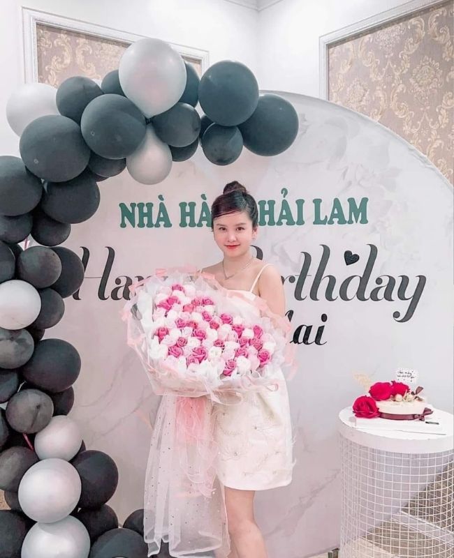 Cửa Hàng Hoa Sáp Trần Văn Thời, Cà Mau