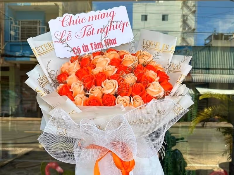 Cửa Hàng Hoa Sáp Phú Tân, Cà Mau