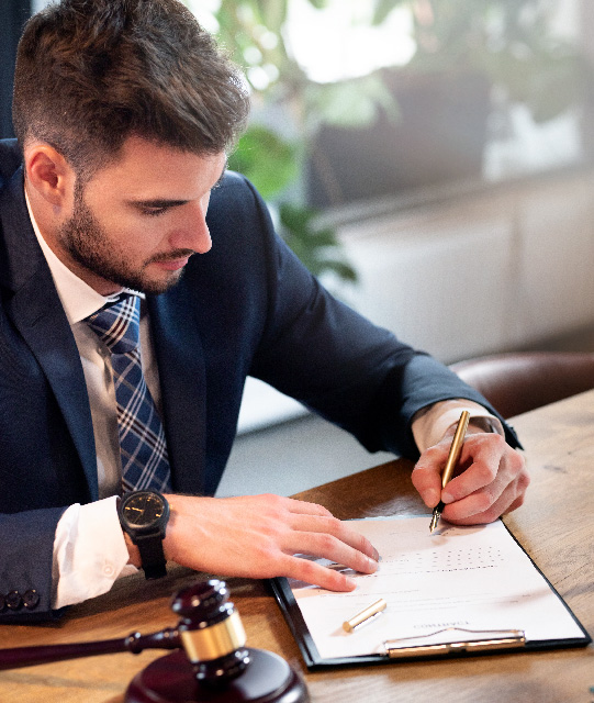 Experienced Lawyer Explaining Estate Planning Practice Areas in Gilbert, AZ