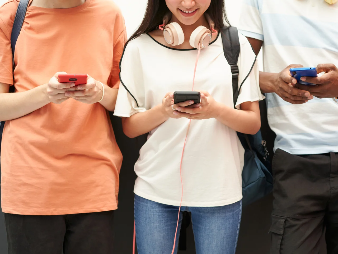 Đăng ký thẻ tín dụng online nhanh chóng qua điện thoại di động