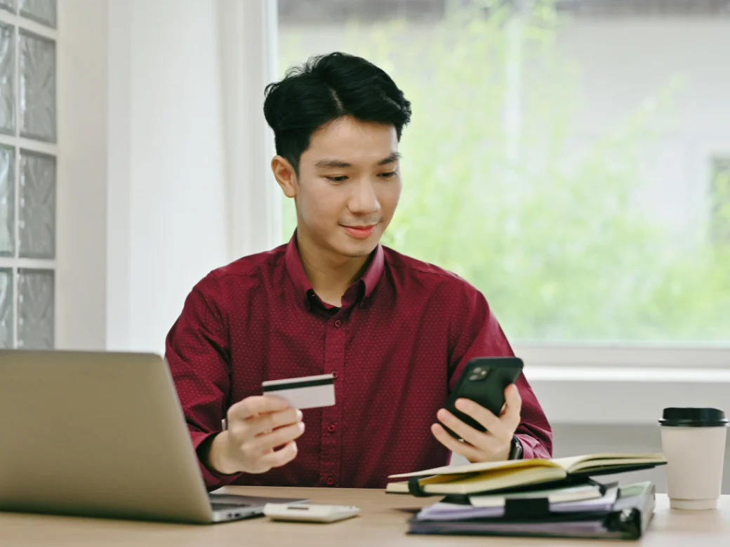 Nên dùng thẻ tín dụng nội địa không? Top 5 thẻ tốt nhất