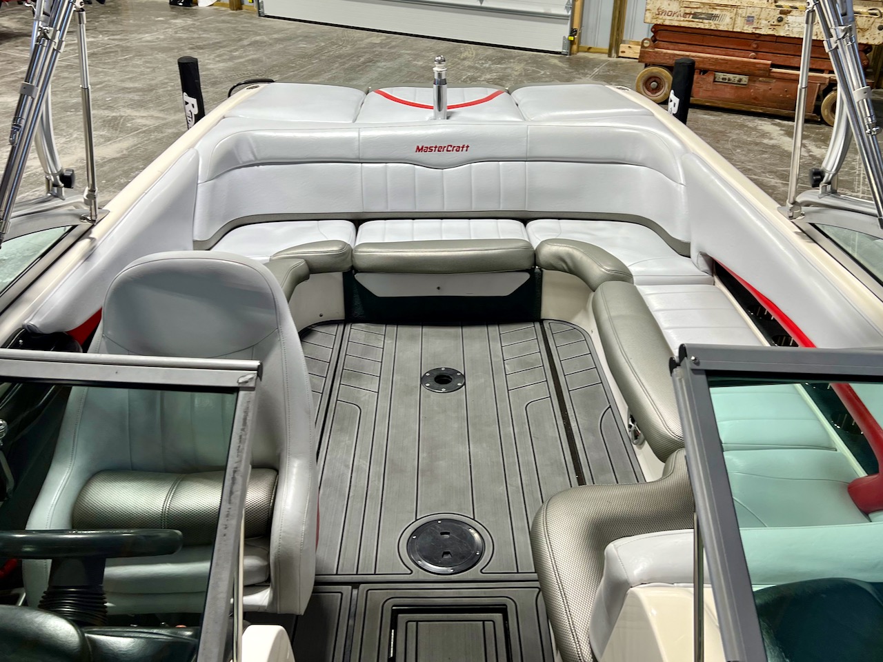 2004 Mastercraft X30 | Redline Watersports | Cockpit view
