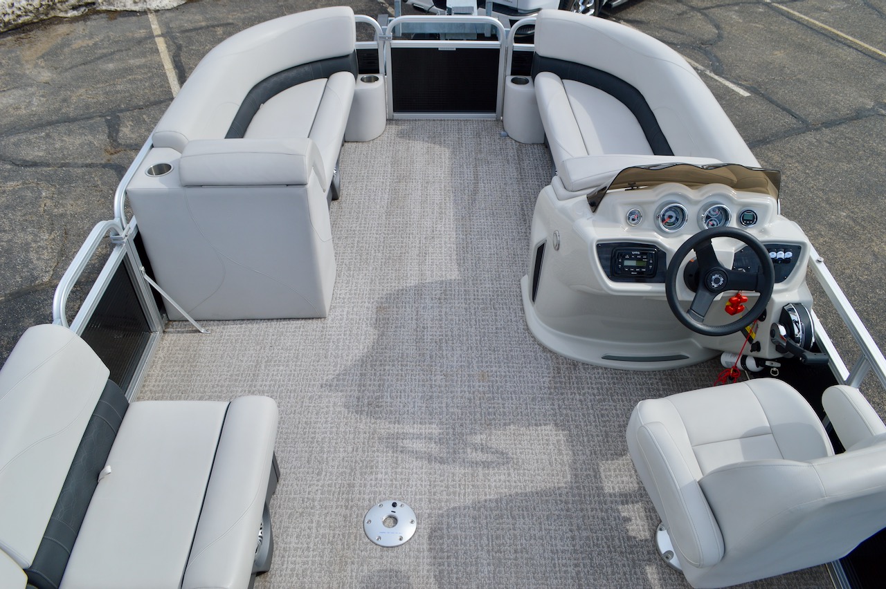 2022 Avalon GS Cruise 2185 | Redline Watersports | Cockpit View