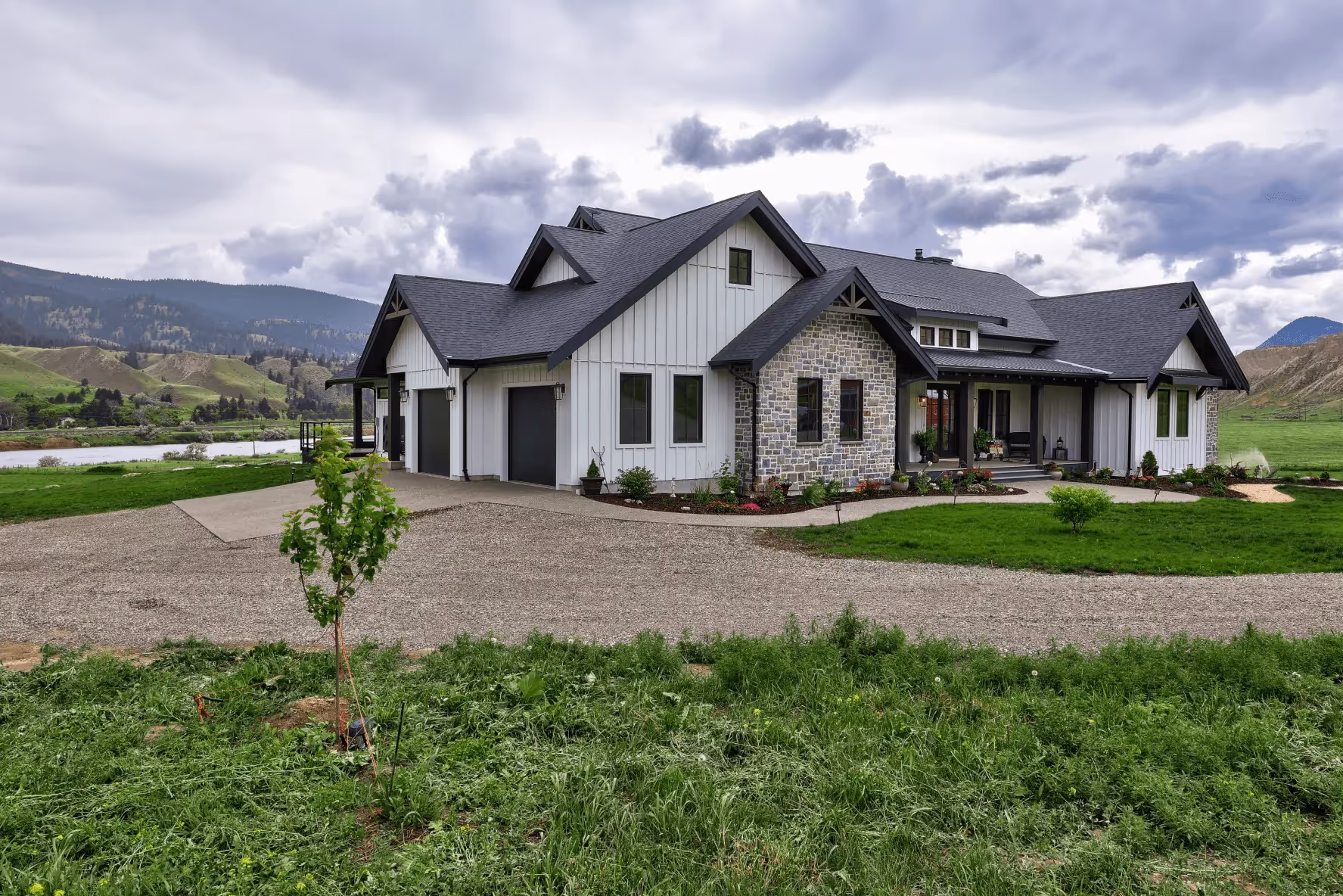39L04 - Shouldice - Grassland Modern Farmhouse 