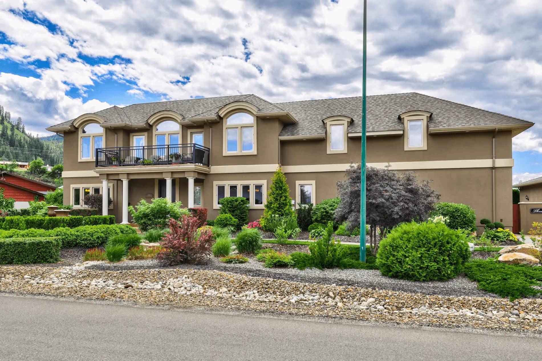 29B08 - Nagy Residence  - Chase Estate Home 