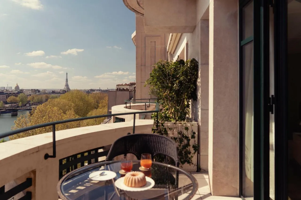 Cheval Blanc Paris