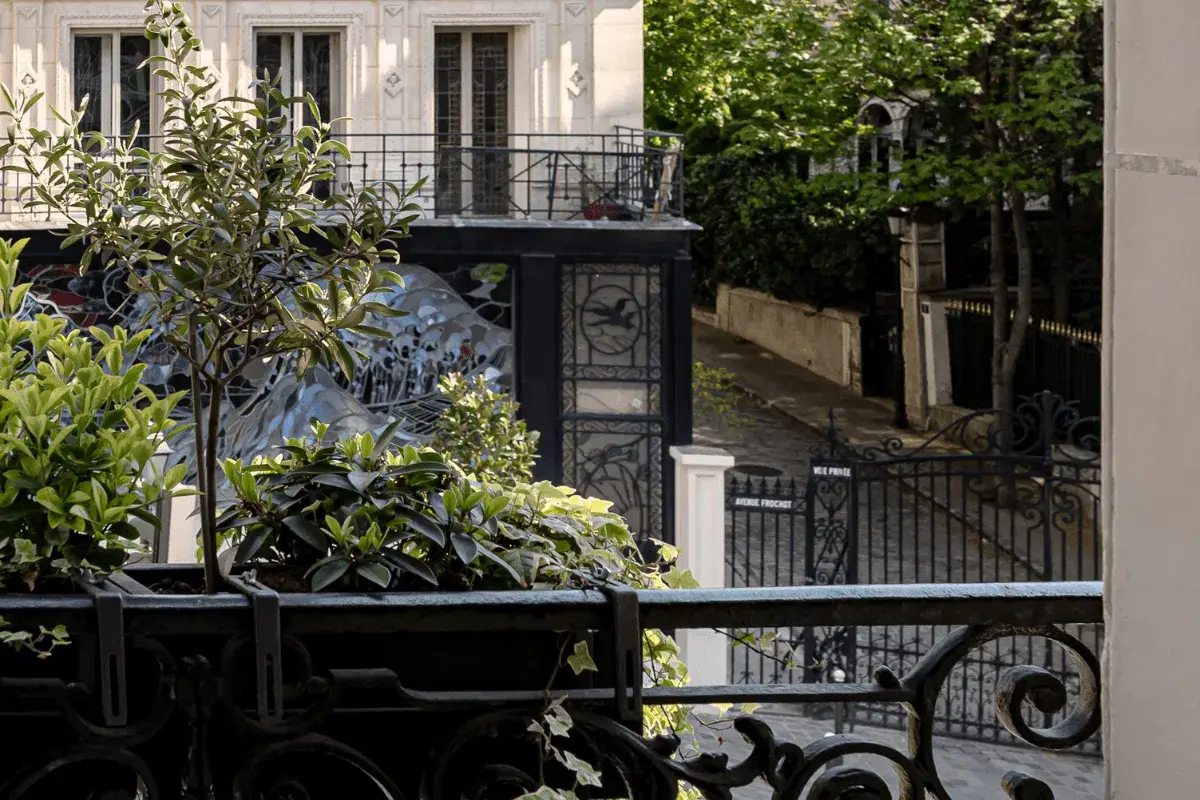 Grand Pigalle Hotel