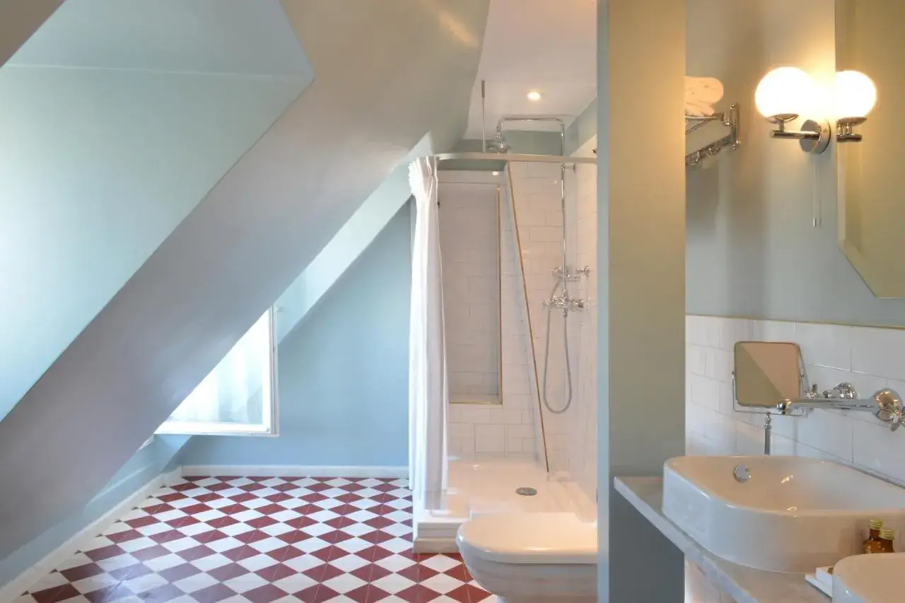 Grand Pigalle Hotel