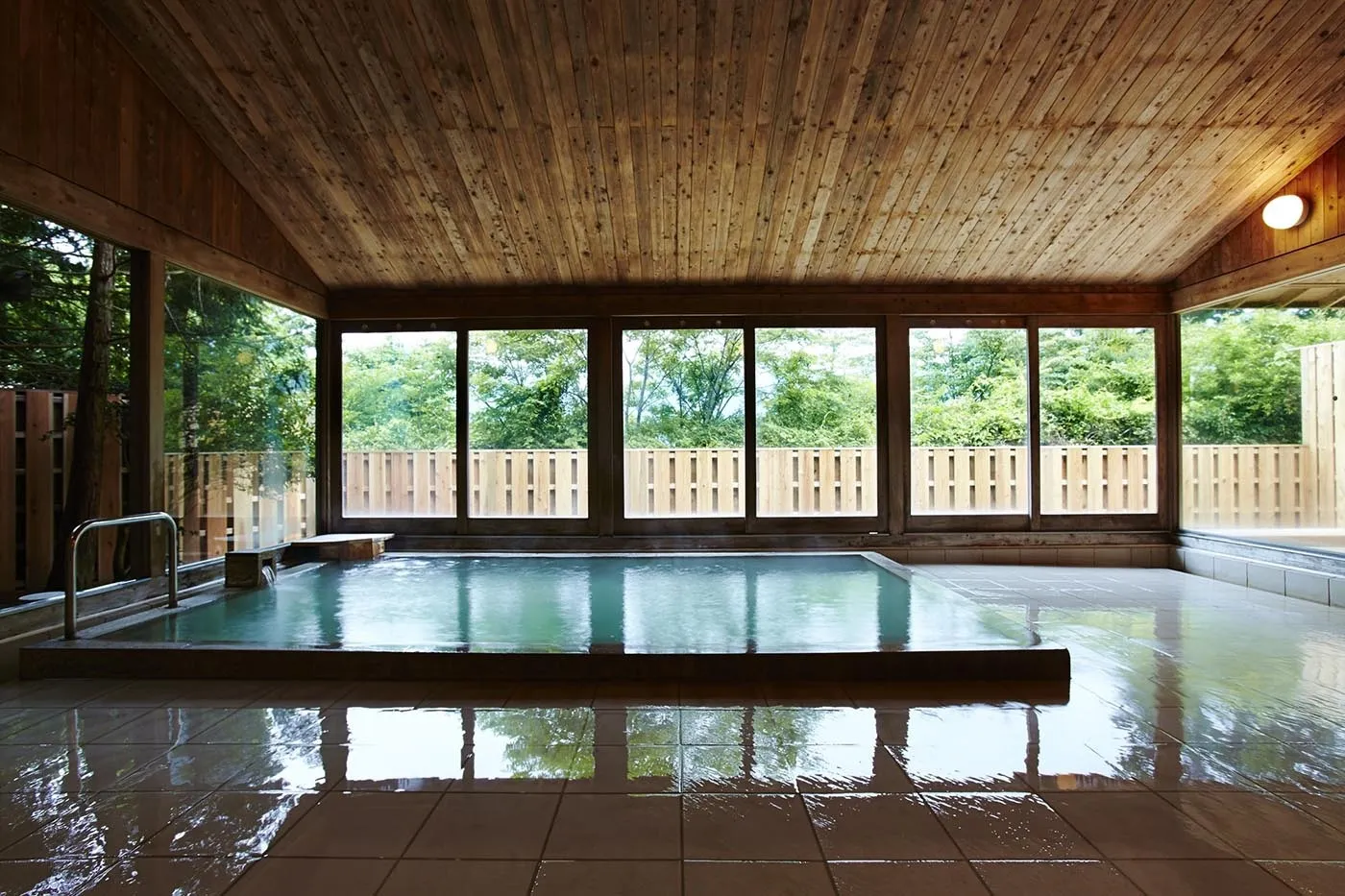 HAKONE RETREAT FÖRE by Onko Chishin
