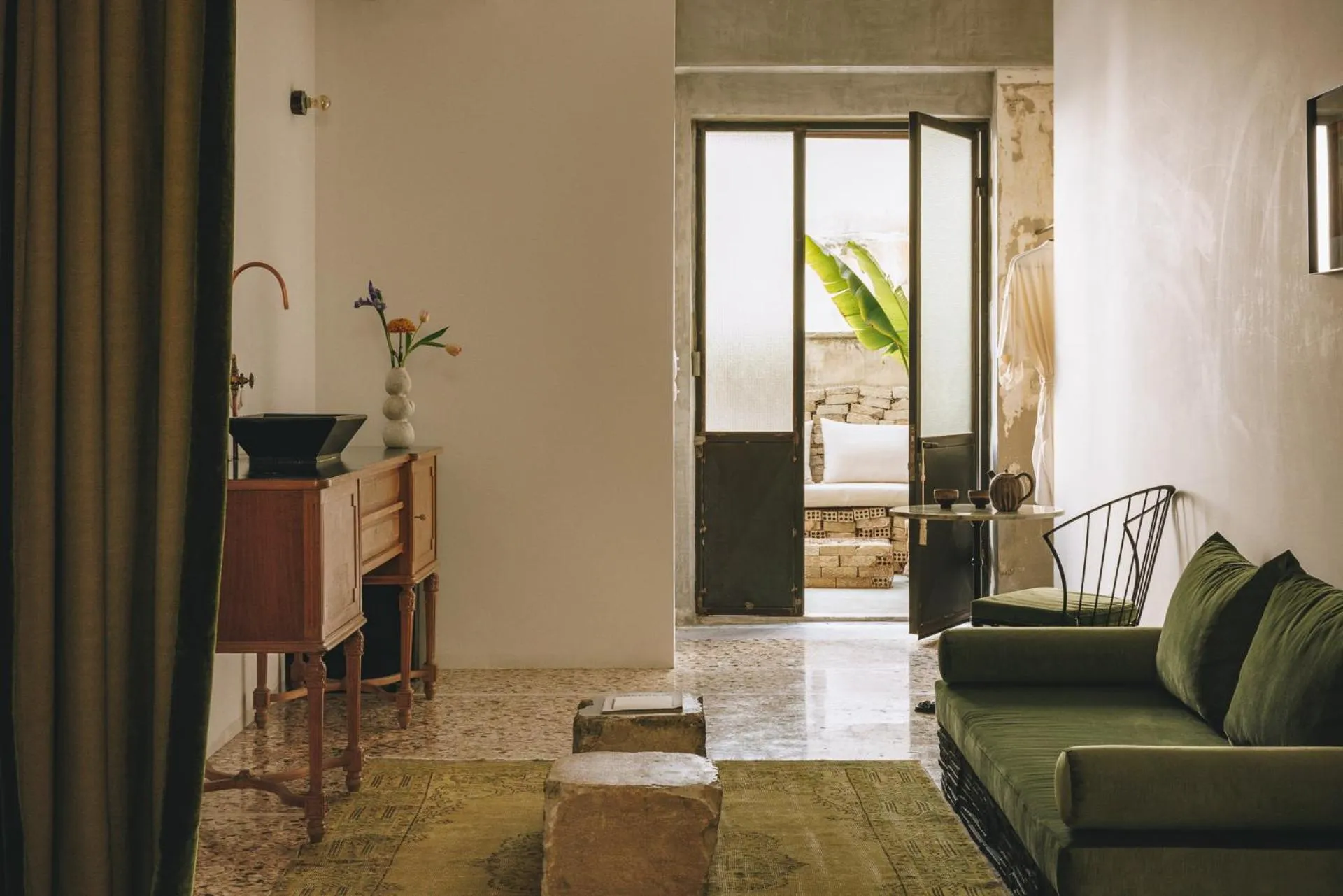 Mona Athens Athens Greece | Boutique Hotel - Image 12 of 16