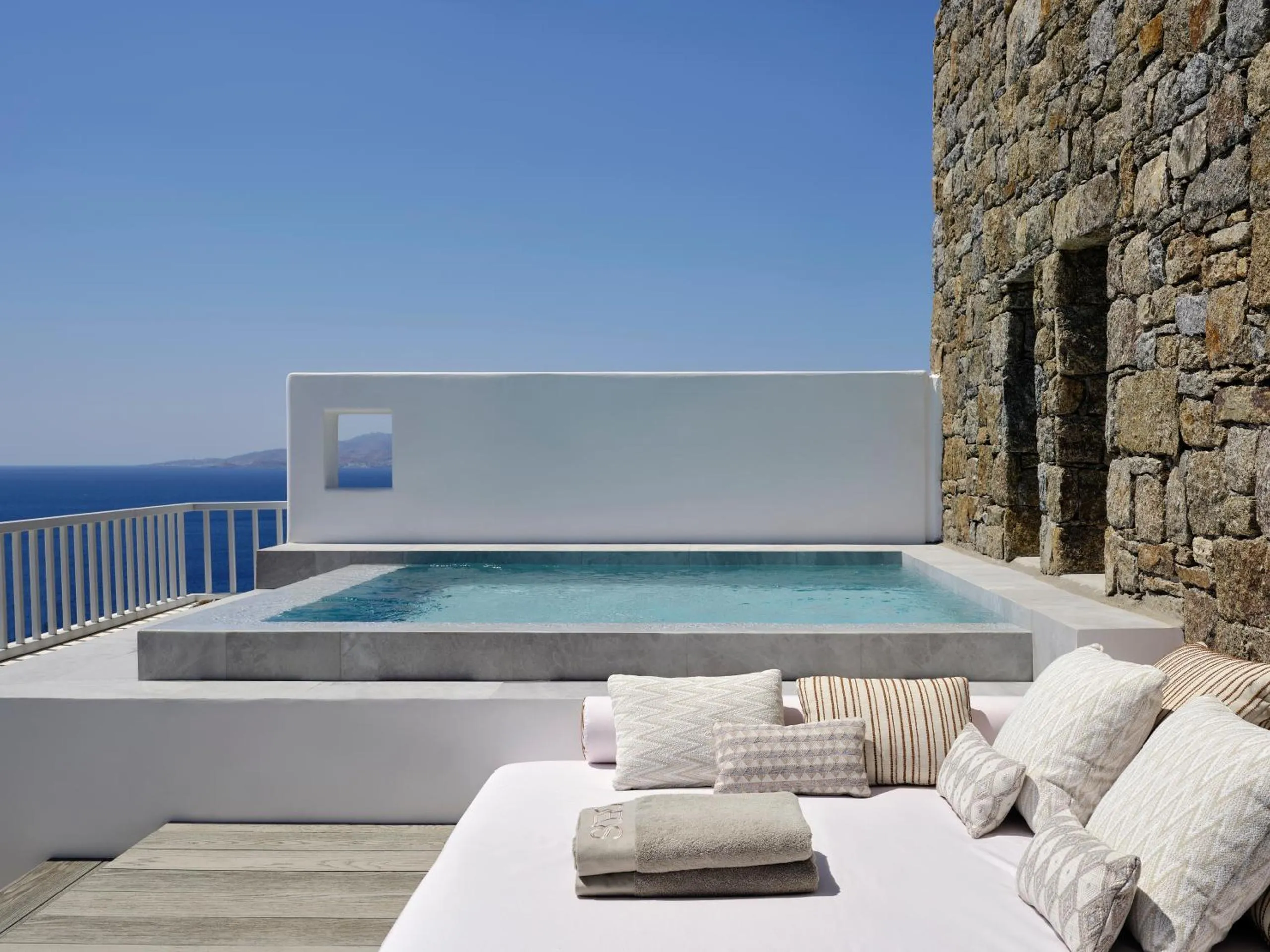 Deos Mykonos Mykonos Greece | Boutique Hotel - Image 15 of 16