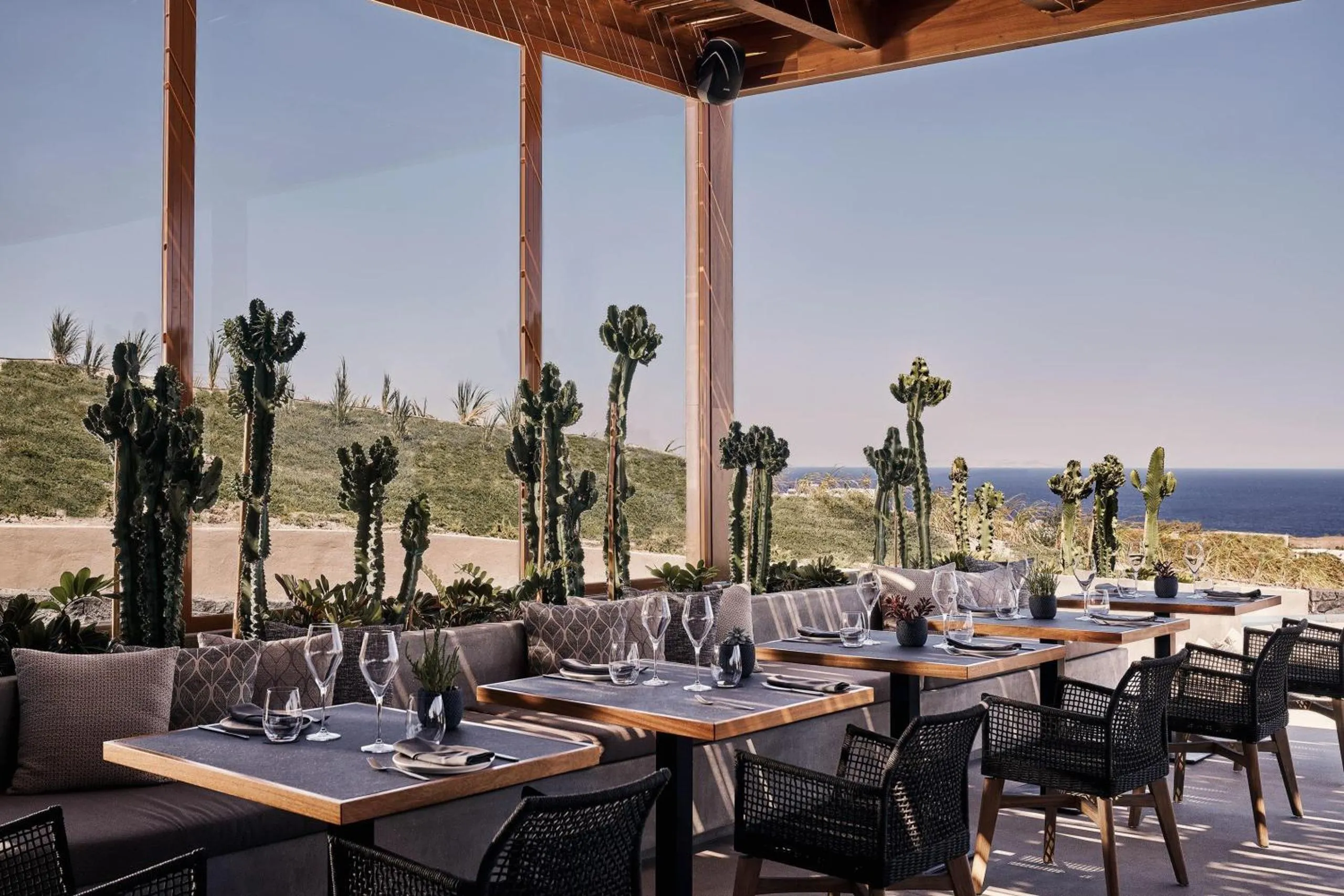 Magma Resort Santorini Santorini Greece | Boutique Hotel - Image 7 of 8