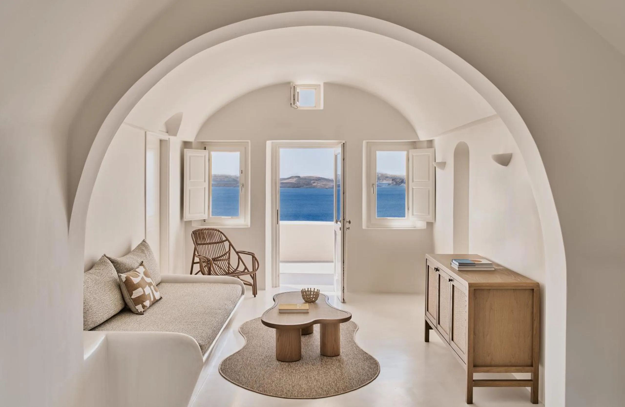 Mystique | Boutique Hotel in Santorini, Greece