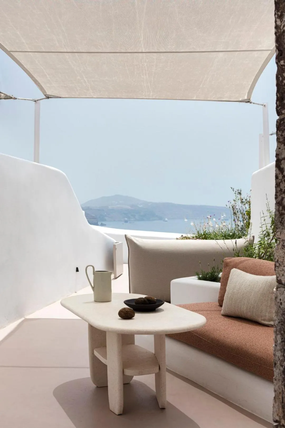 Canaves Ena Santorini Greece | Boutique Hotel - Image 12 of 16