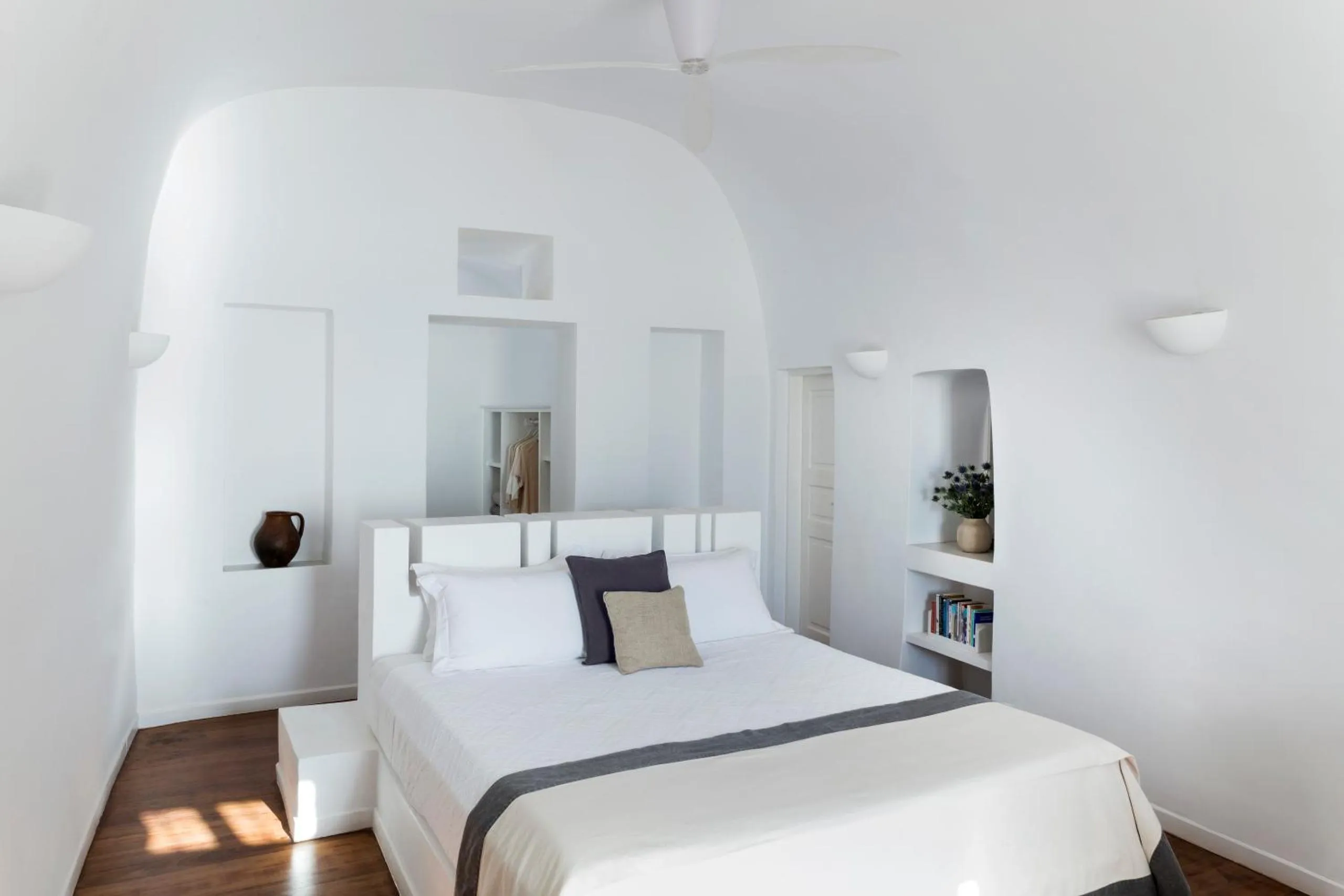 The Vasilicos Santorini Greece | Boutique Hotel - Image 7 of 10