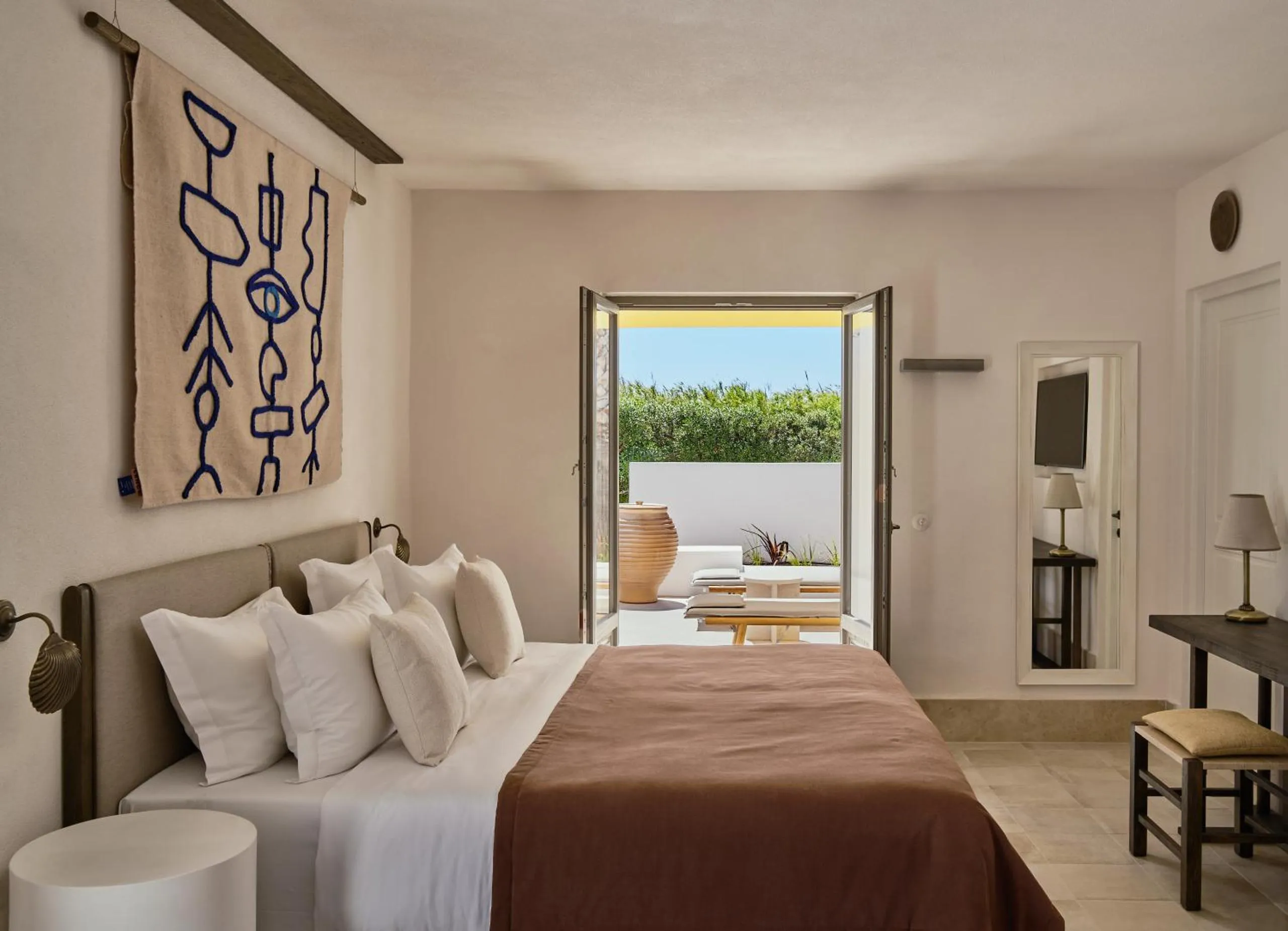 Parilio | Boutique Hotel in Paros, Greece
