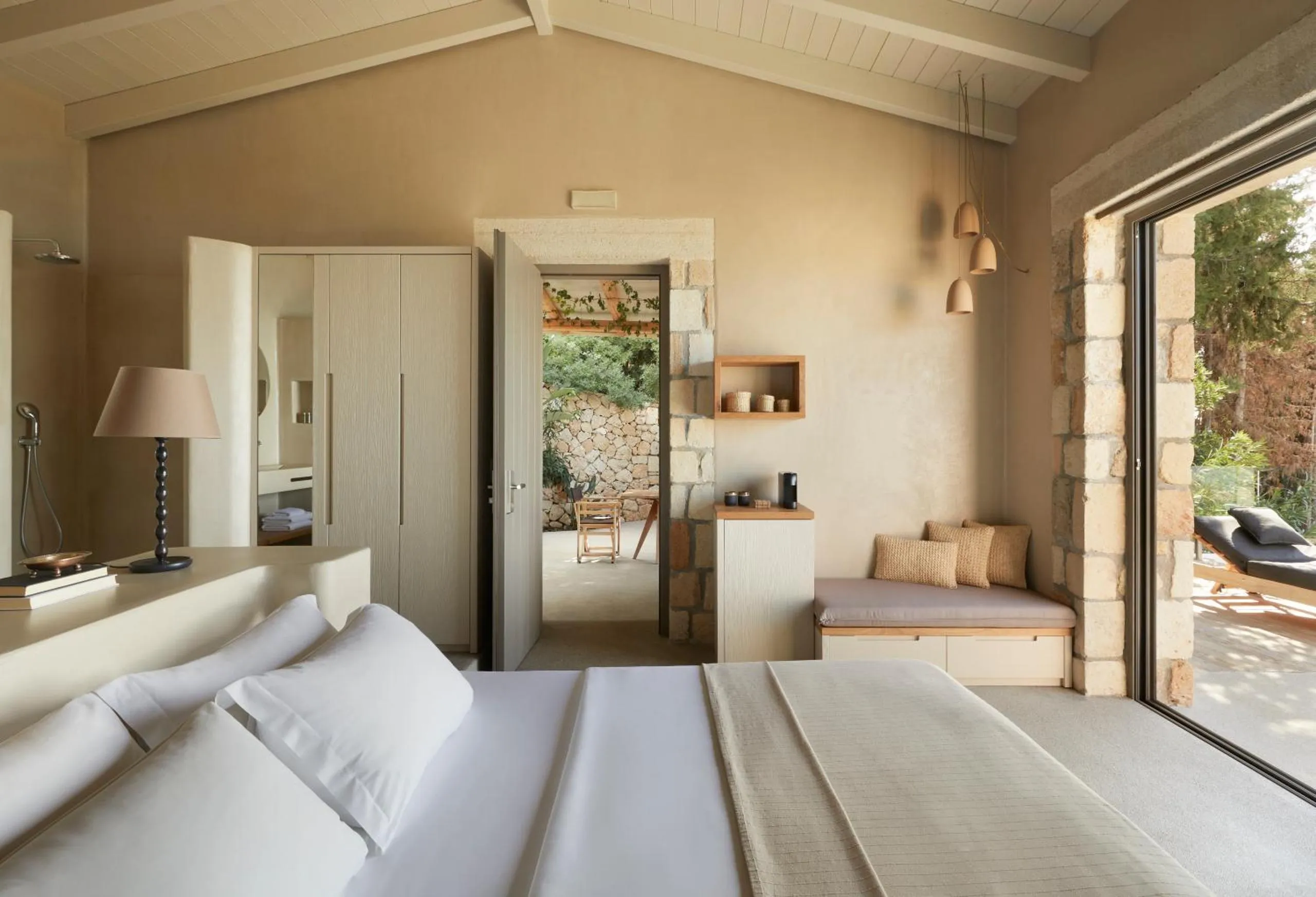 F Zeen Kefalonia | Boutique Hotel in Kefalonia