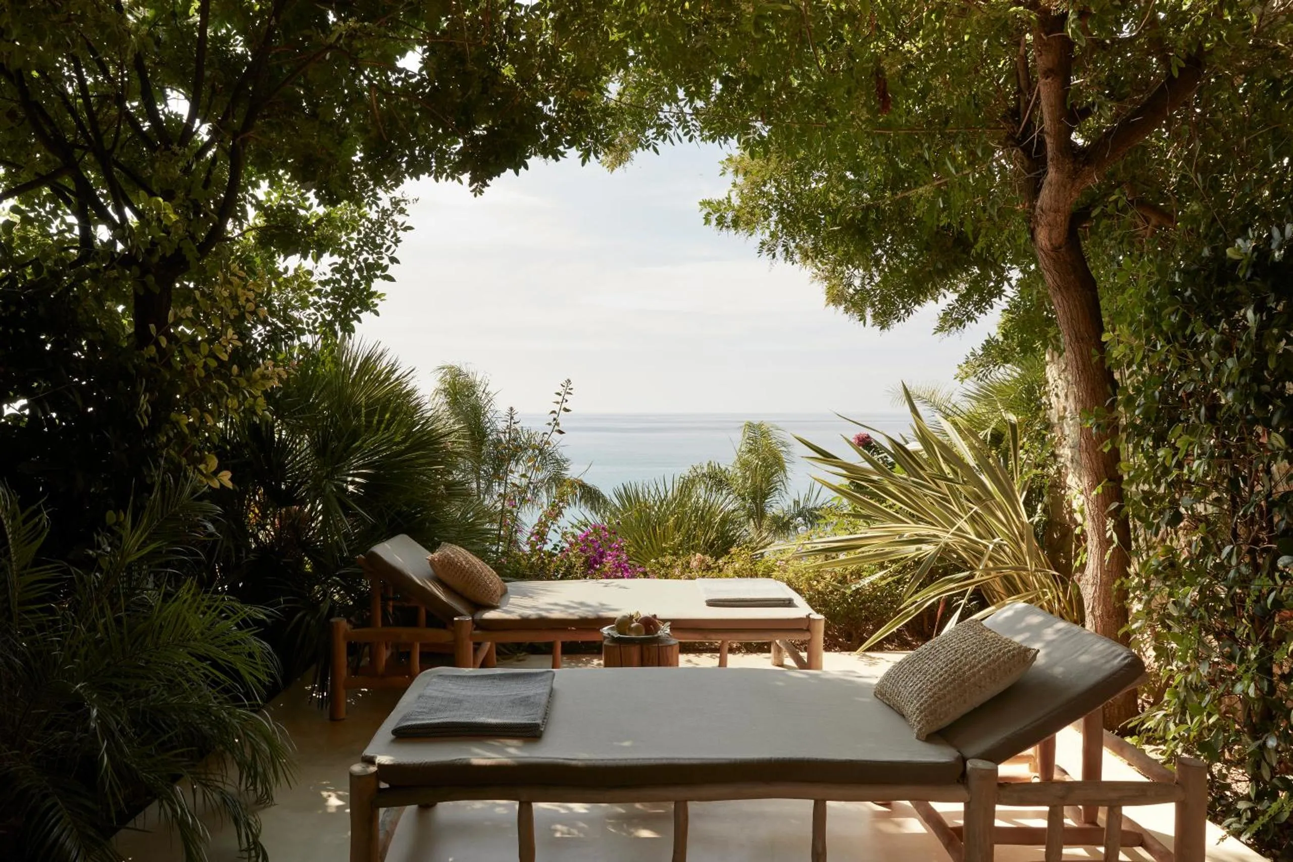 F Zeen Kefalonia | Boutique Hotel in Kefalonia