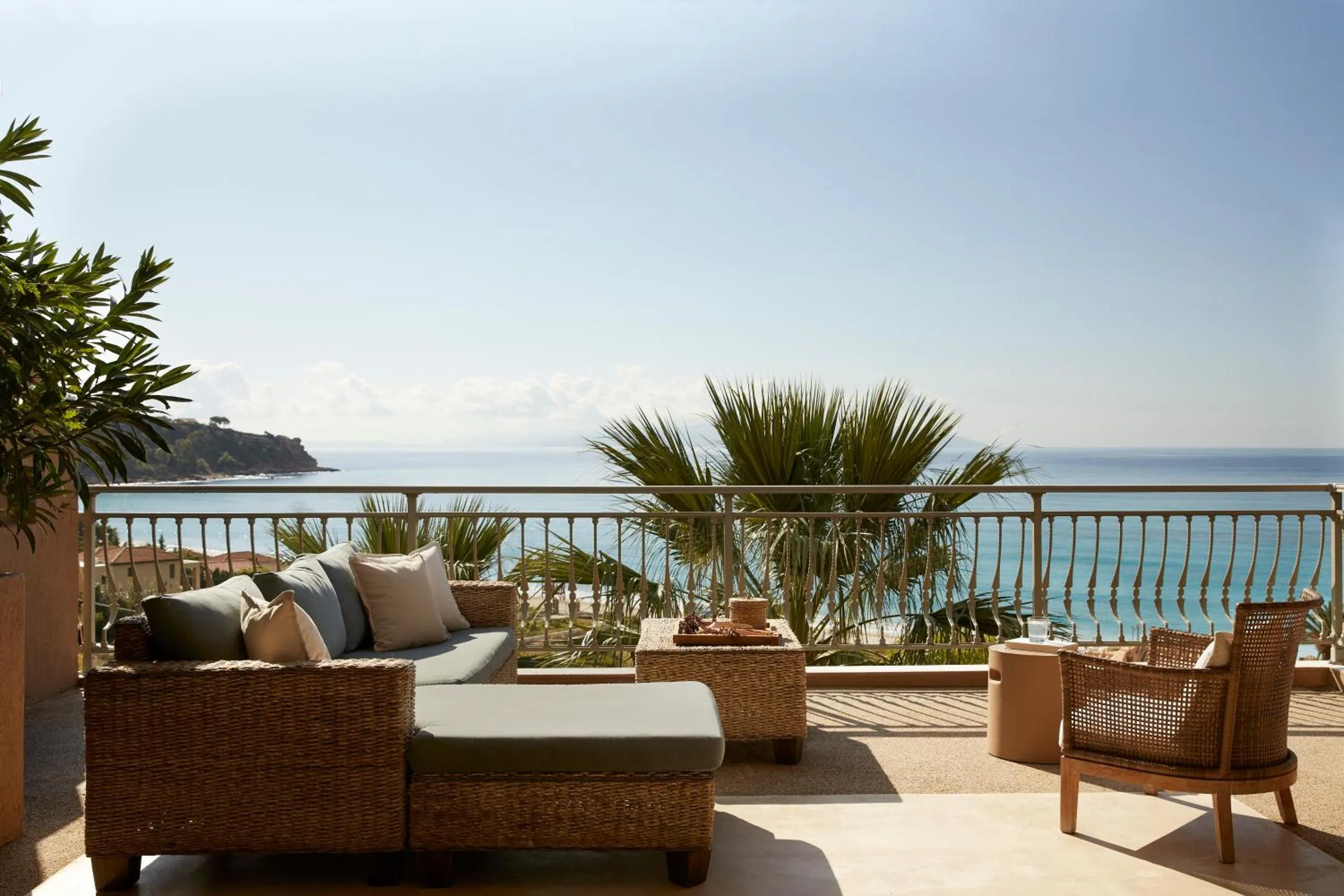 F Zeen Kefalonia | Boutique Hotel in Kefalonia