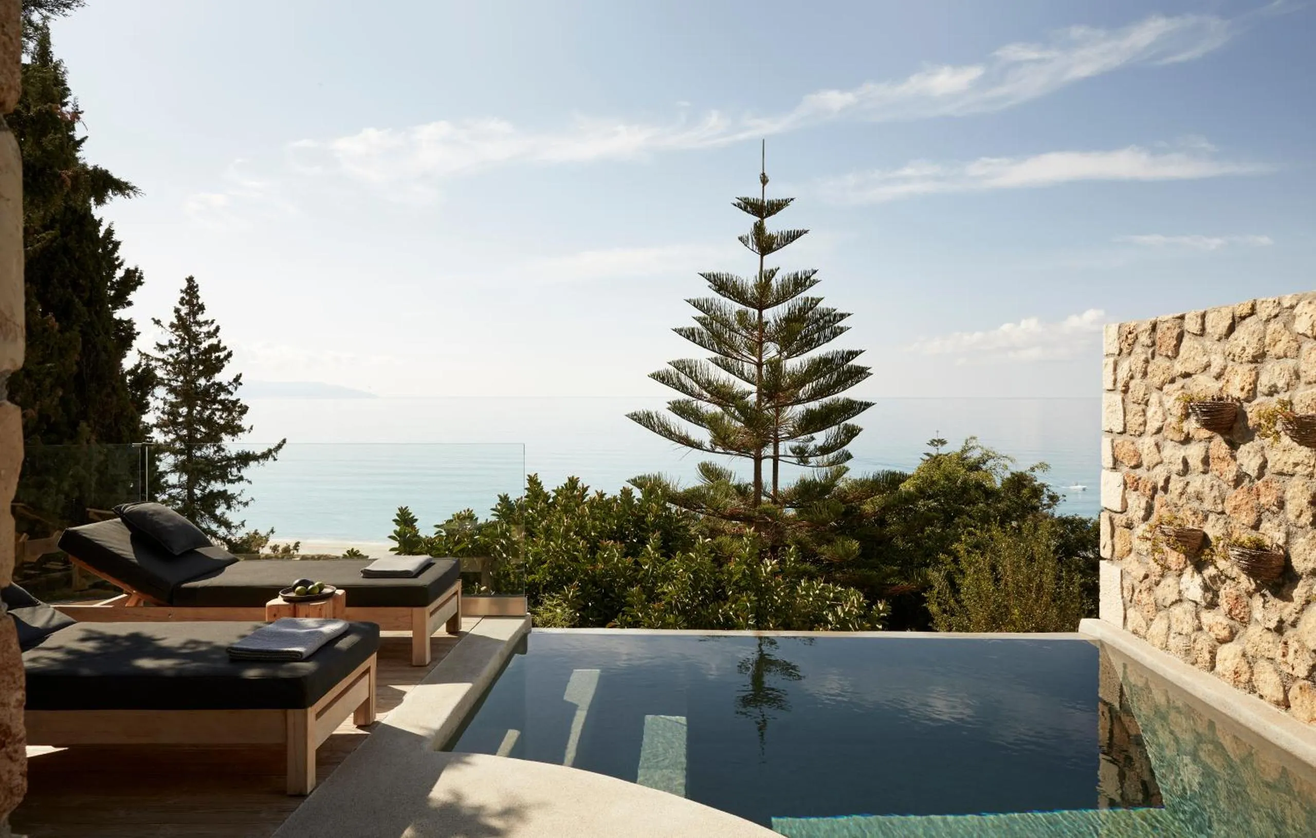 F Zeen Kefalonia | Boutique Hotel in Kefalonia