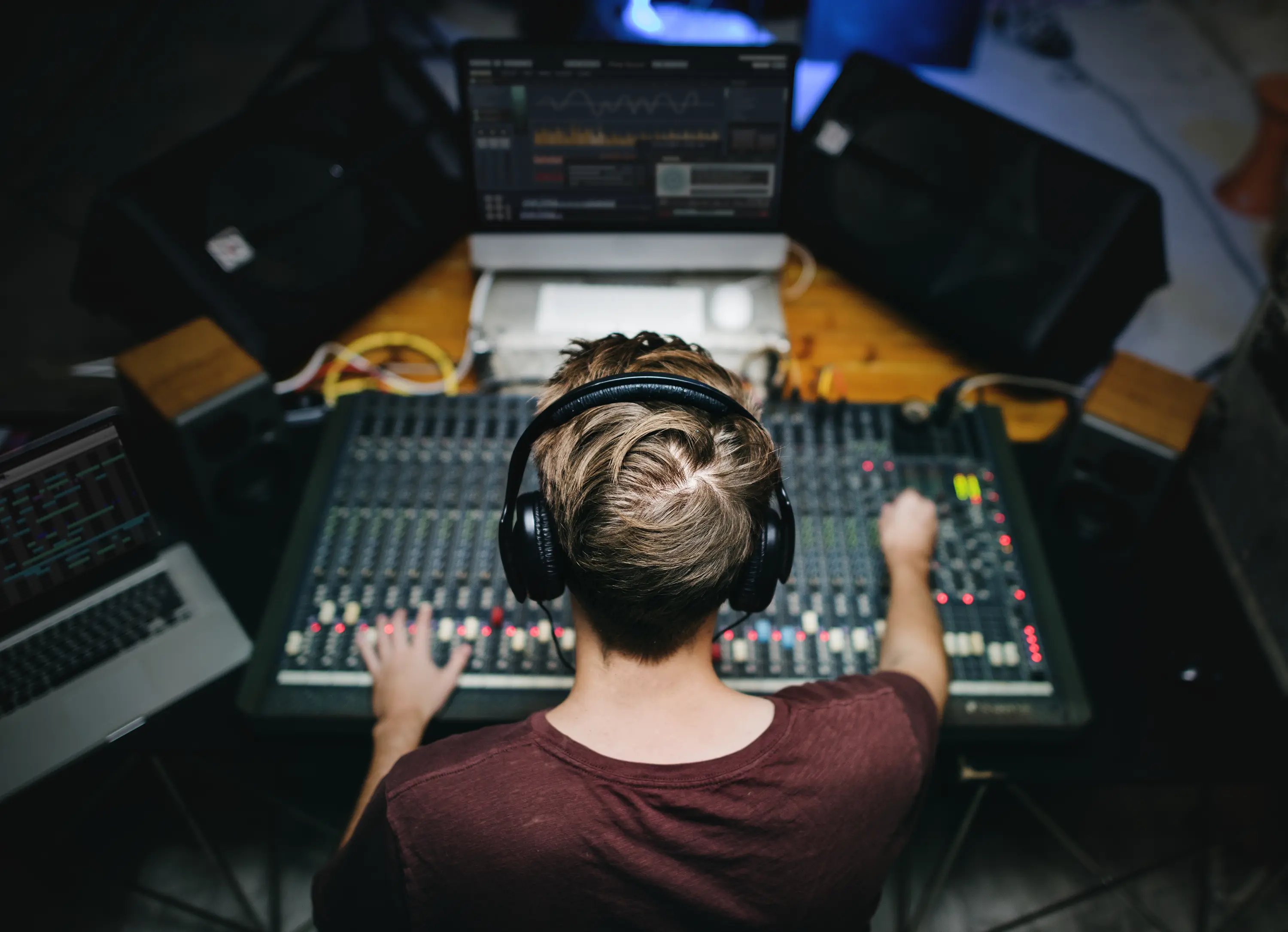 How to Write Trailer Music: A Step-by-Step Guide