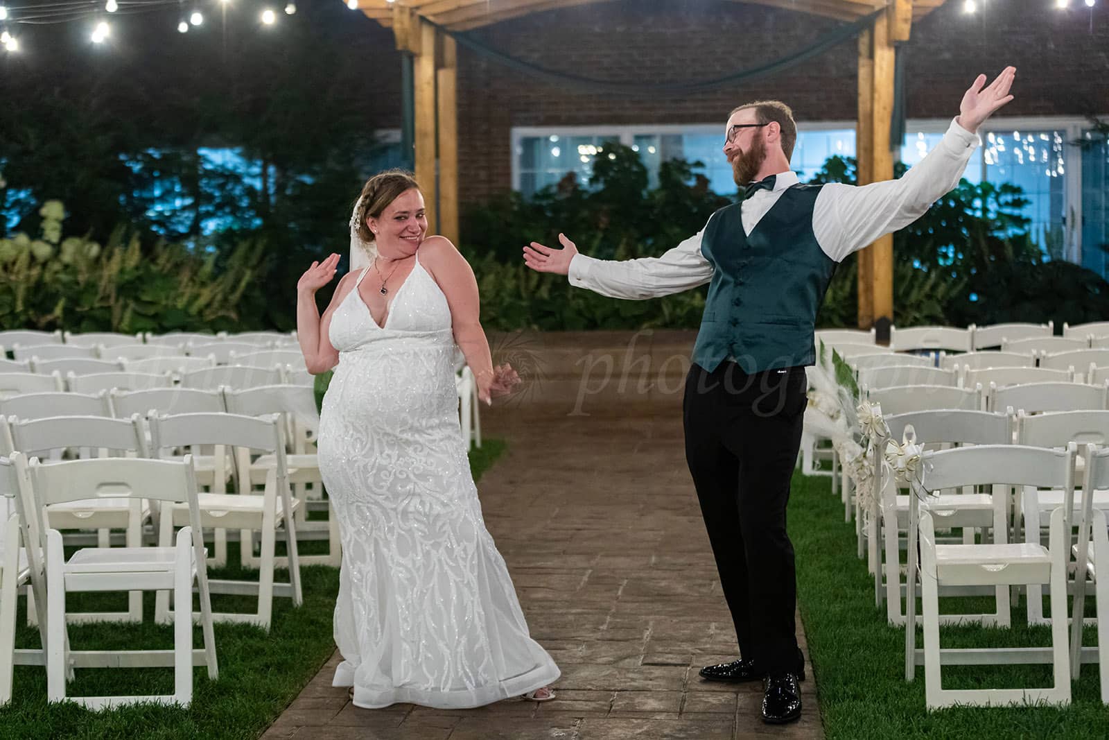 Ann Arbor and metro Detroit wedding photography by Fullerton Photography.